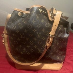 Louis Vuitton Grand Noé Model Handbag in Brown Monogram